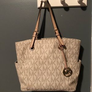 MICHEAL KORS PURSE